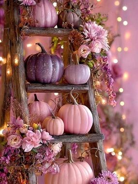 Happy Friends Giving 🍂🤎🍁🧡